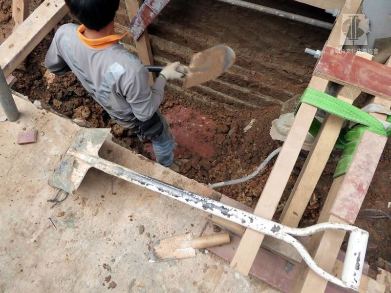 維修中的廖萬石堂